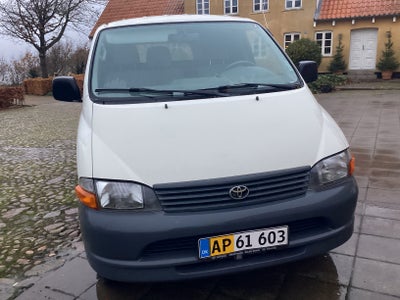 Toyota, HiAce, 2,5 D-4D 95 kort, Diesel, 2006, hvid, km 187000, 4-dørs, inkl. moms, Hiace, skal syne