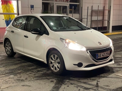 Peugeot 208, 1,0 VTi Access, Benzin, 2012, km 167000, hvid, træk, nysynet, aircondition, ABS, airbag