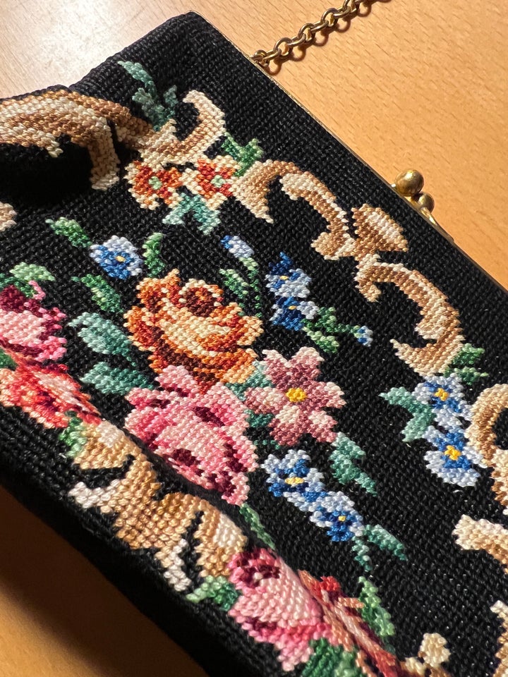 Clutch, andet mærke, broderi