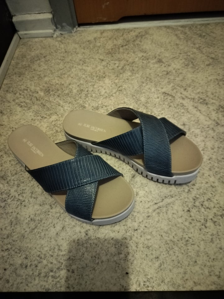 Sandaler, str. 40, Ilse Jacobsen