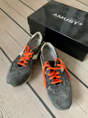 fiktion frustrerende blotte Find Amust i Sko og støvler - Sneakers - Køb brugt på DBA