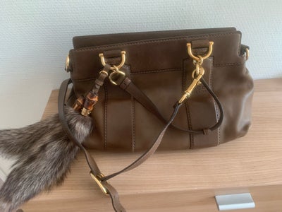 Skuldertaske, Gucci, læder, Dette brune Gucci taske er smart og flot