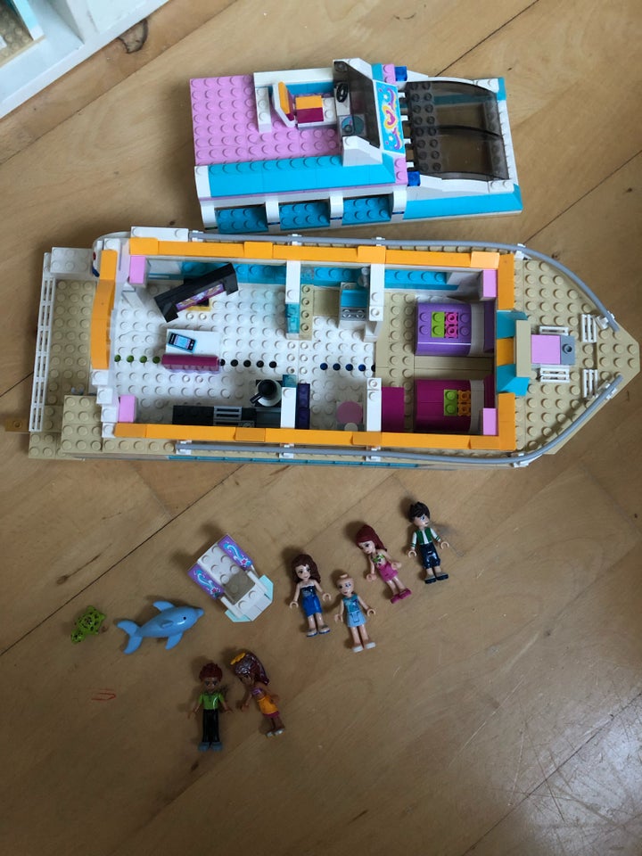Lego Friends, Delfinbåd