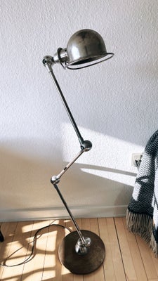 Gulvlampe, Jielde, Jieldé arbejdslampe fra Lyon

Original Fransk vintage gulvlampe 

50’er design me