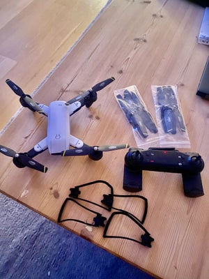 Drone, StX7, Jeg sælger denne stX7 drone. Den er i rigtig god stand, og den er Max fløjet med Max 3 