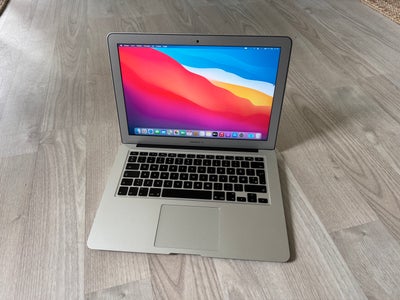 MacBook Air, A1466 2012, I5 GHz, 8 GB ram, 256 GB harddisk, Perfekt, Fin fiks lille computer storset