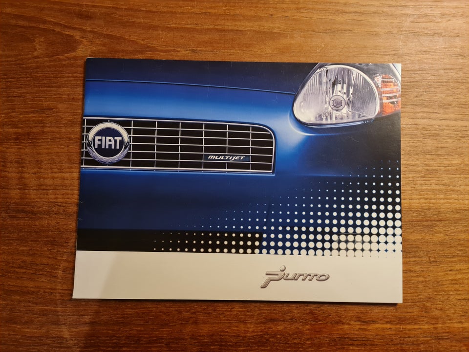 Fiat Grande Punto modelbrochure fra 2005.
24 sid...