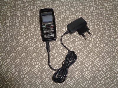 Nokia 1600, Type RH 64 , Perfekt, sort, retro, incl original oplader, har ikke været brugt, batterie