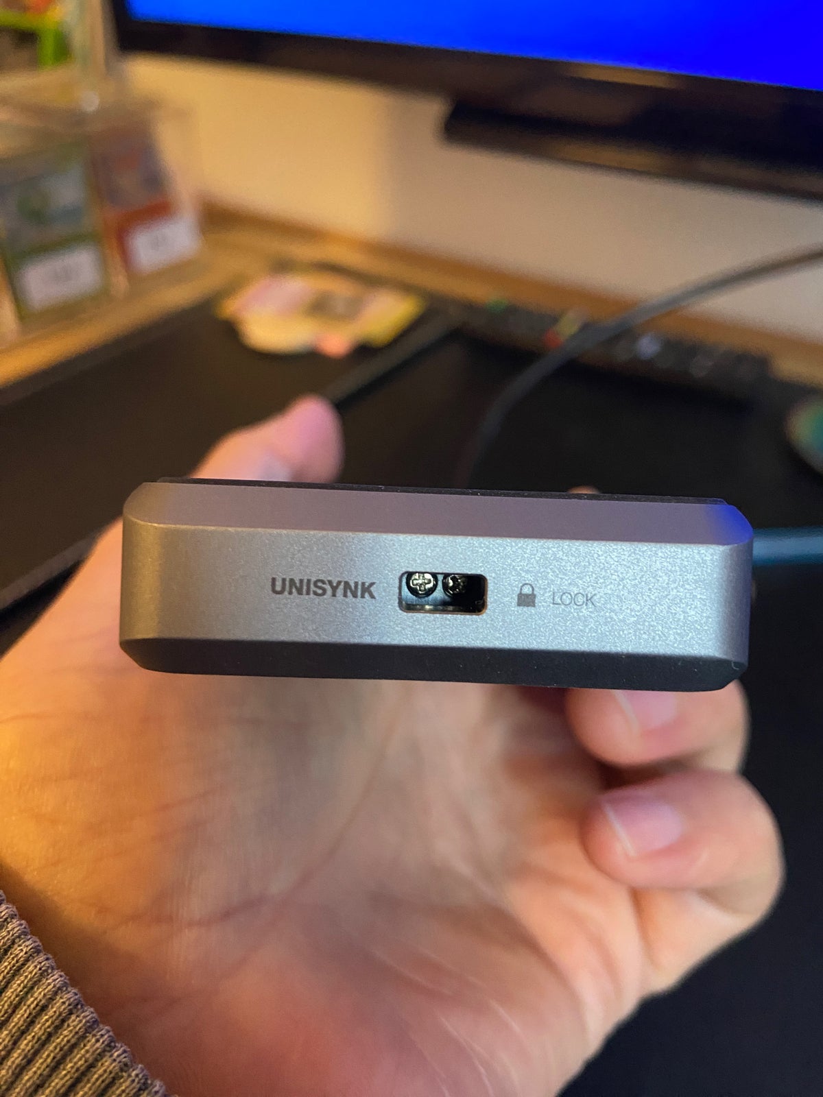 Unisynk 10-Port USB-C hub (grå) - Elgiganten