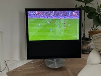 LCD, Bang & Olufsen, BeoVision 10 på drejesokkel
