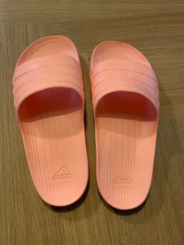 Sandaler, str. 39, Adidas