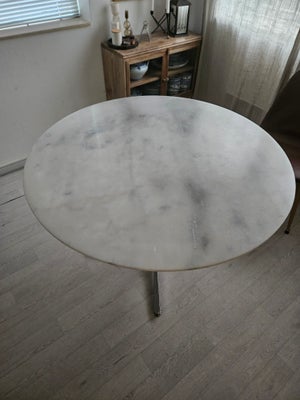 Spisebord, Marmor, Ilva, Flot robust spisebord i marmor. Købt fra ilva for 4 år siden cirka (kvitter