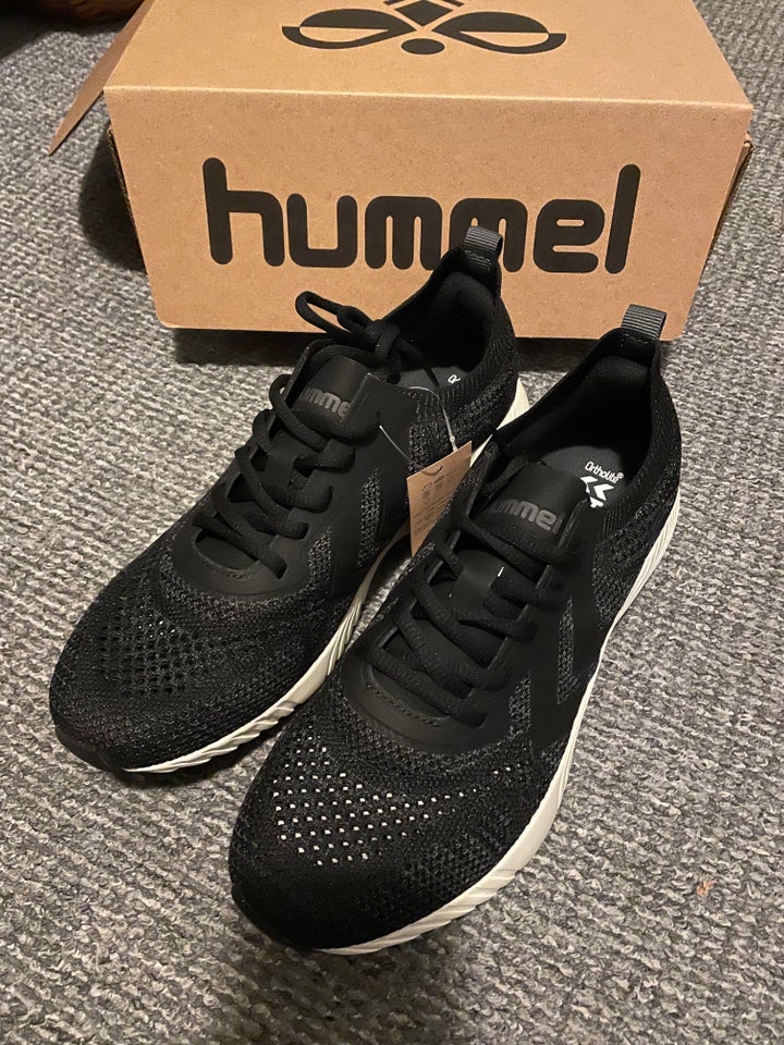 Sneakers, str. 40,5, Hummel