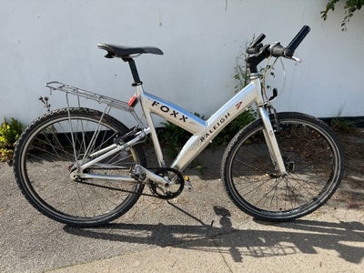 Herrecykel,  Raleigh Mountainbike look , 52 cm stel, 7 gear, stelnr. 10338642, Flot sølvfarvet cykel