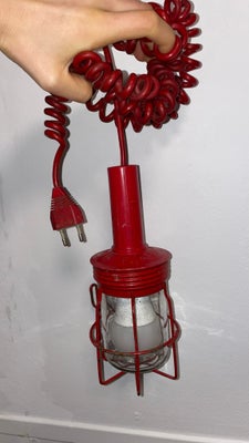 Anden loftslampe, Tysk vintage industri loftlampe, Vintage tysk industri arbejdslampe i rød metal me