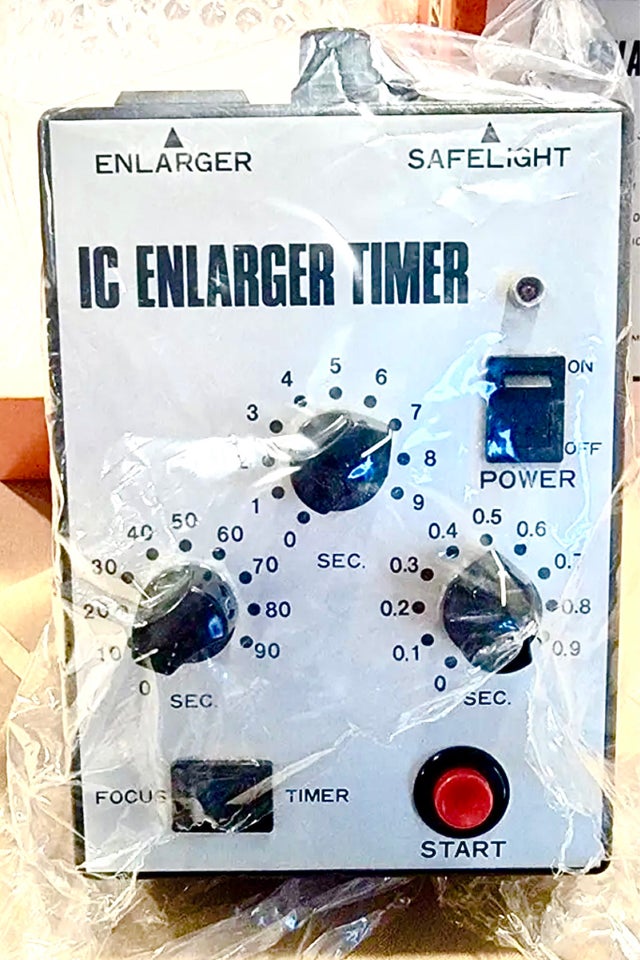 IC ENLARGER TIMER MADE IN JAPAN FOR DARKROOM , IC ENLARGER