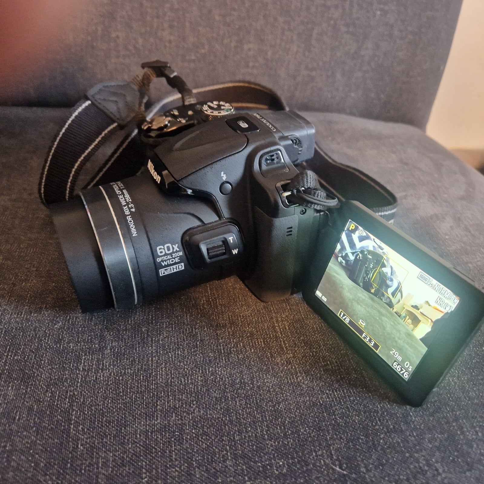 Nikon P600, 16,4 megapixels, 60 (240) x optisk zoom