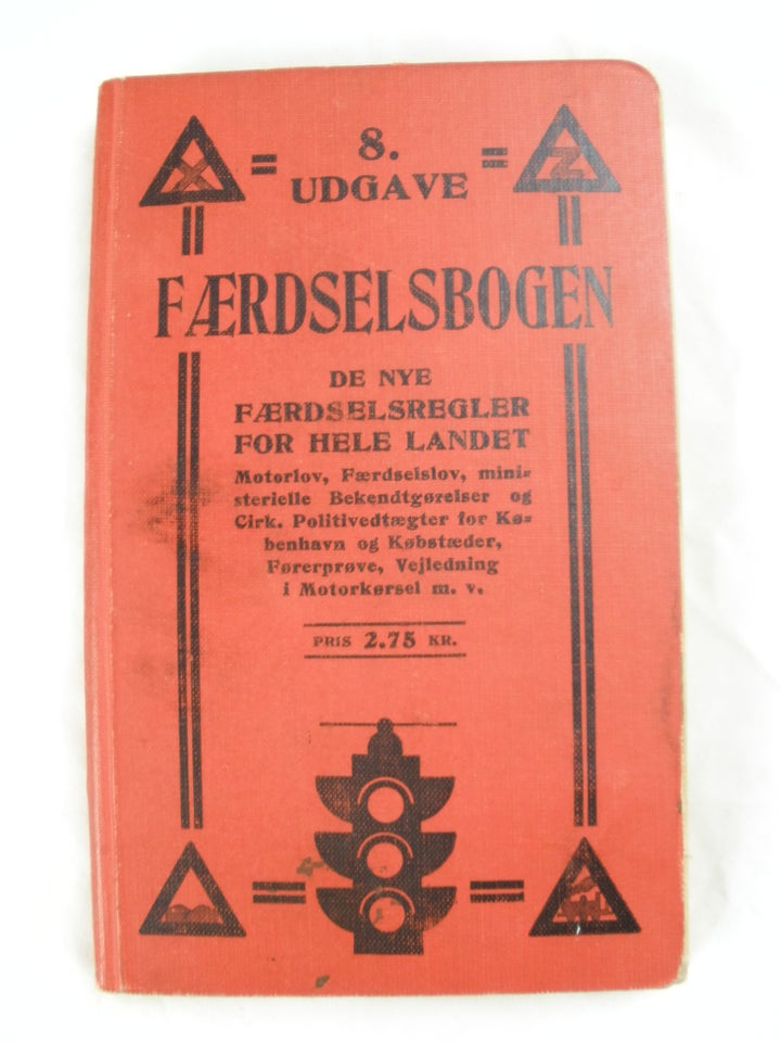 Færdselsbogen (1932) 8. Udgave, emne: bil og motor