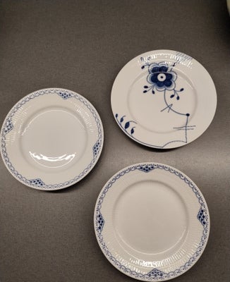 Porcelæn, Tallerkener, Royal Copenhagen, Jeg sælger ud af mit royal Copenhagen. 

Tre små fine talle