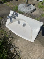 Vask med vandhane - afhentes på Amager ved Kast...