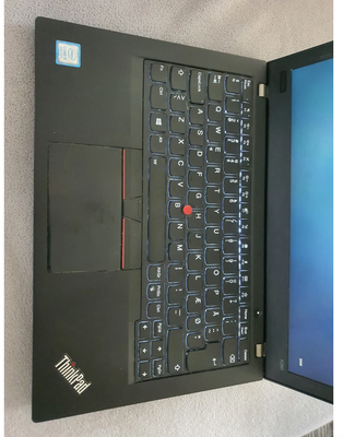 Lenovo, 
X280
ThinkPad

i5 8250u
Windows 11

256gb NVME ssd og
8 gb ram.

12.5" Full HD skærm 1920x1