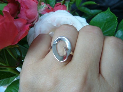 Ring, sølv, Aggaard, Massiv ring i moderne design. Stemplet JAa 925. Størrelse 54. Ring er ny og ubr