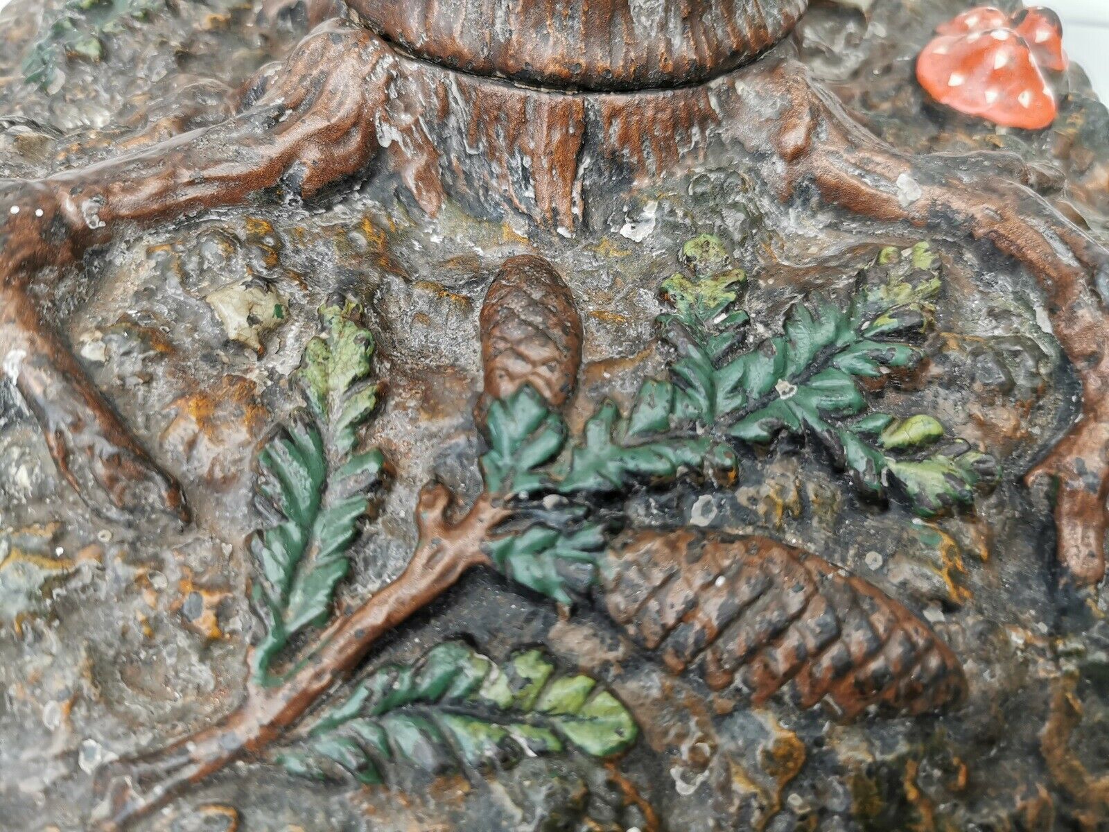 Antik / Tysk juletræsfod i støbejern ca. 28x28 cm