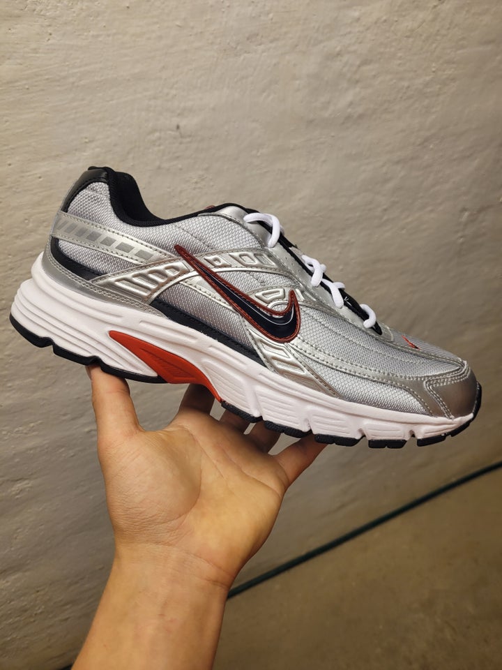 Sneakers, Nike Initiator Silver, str. 46