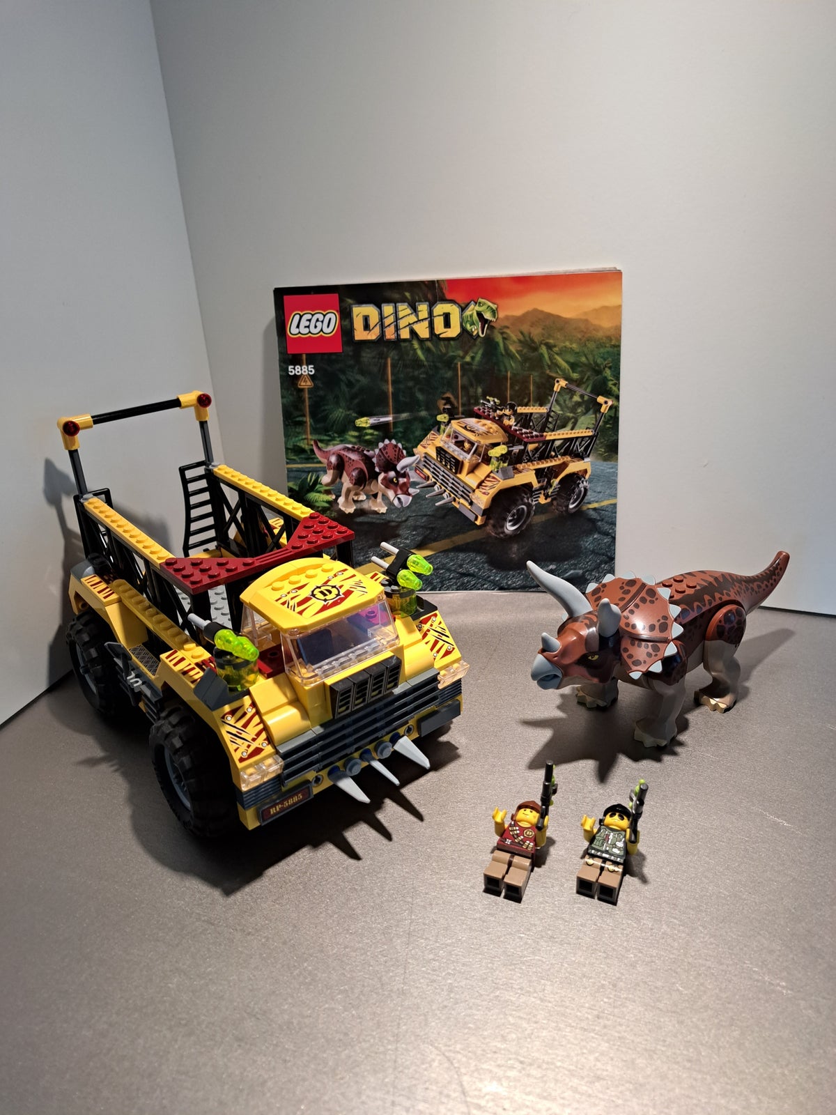 5885 lego best sale