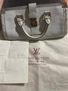 Se produkter som liknar Louis Vuitton Caissa Clutch D.. på Tradera  (604616656)