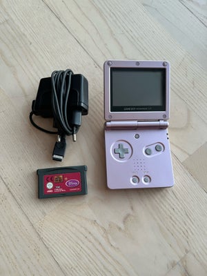 Nintendo Gameboy advance SP, Pink AGS-001, God, Sælges på vegne af kæresten.
Standen er rigtig fin p