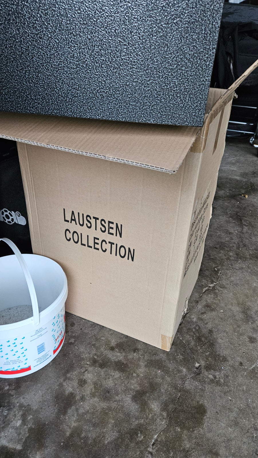Lausten collection pakkepostkasse