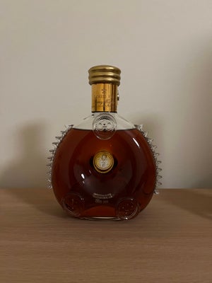 Vin og spiritus, Cognac, En flaske Louis XIII uden æske. Flasken er plomberet.