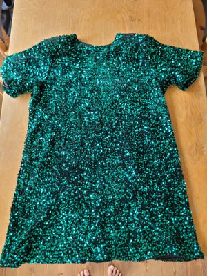 Pailletkjole, Moves, str. M,  Grøn,  Polyester ,  Ubrugt, Sød grøn palliet kjole med isyet underkjol