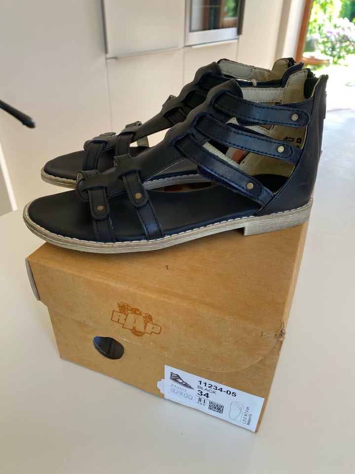 Sandaler, str. 34, Arauto Rap