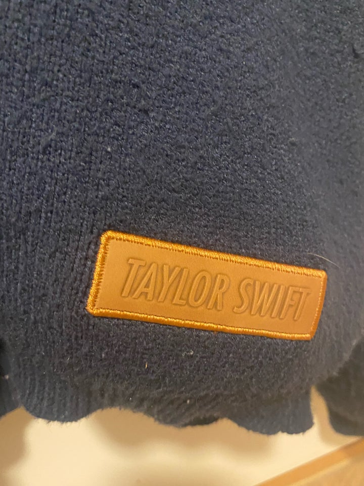 Sweater, Taylor Swift, str. 36