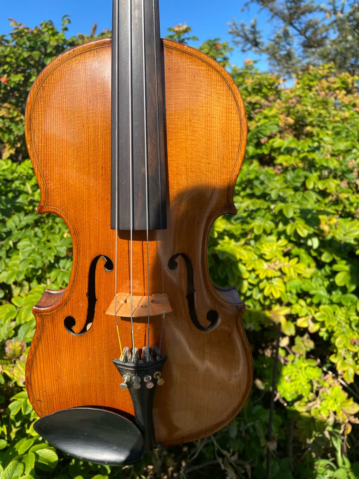 Gammel violin , Antonius Stradivarius Cremonensis