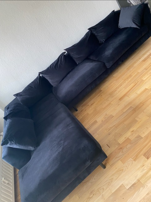 Chaiselong, velour, anden størrelse , Møbel Kompagniet, Sælger denne vildt lækre sorte velour sofa
B