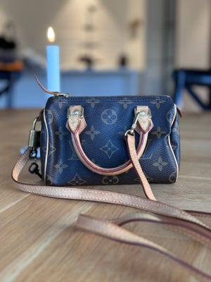 Crossbody, Louis Vuitton, læder, Super flot og velholdt Louis Vuitton Mini Speedy taske i brun inkl.