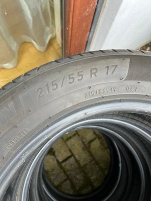 Sommerdæk, Michelin, 215 / 55 / R17, 5,5 mønster, Sommerdæk sælges billigt har været opbevaret hos S