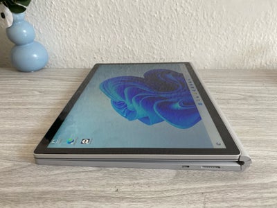 Microsoft Surface book 2, 16 GB ram, 256 GB harddisk, God
