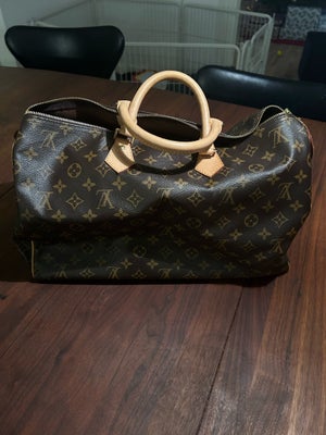 Anden håndtaske, Louis Vuitton, kanvas, Speedy 40 fra 2009 som er udgået.
Som ny, uden pletter og sl