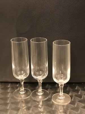 Glas, Champagneglas, 18 stk. champagneglas.