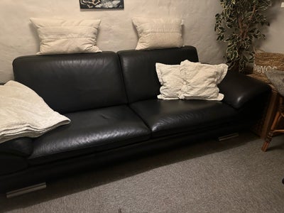 Sofa, læder, 3 pers., lædersofa
Farve sort 
Lækker minimalistisk sofa med et let udtryk og i et mode