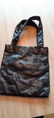 Skuldertaske, andet mærke, læder, Smuk taske i dansk design fra Hymness Studio.

Tasken er fremstill