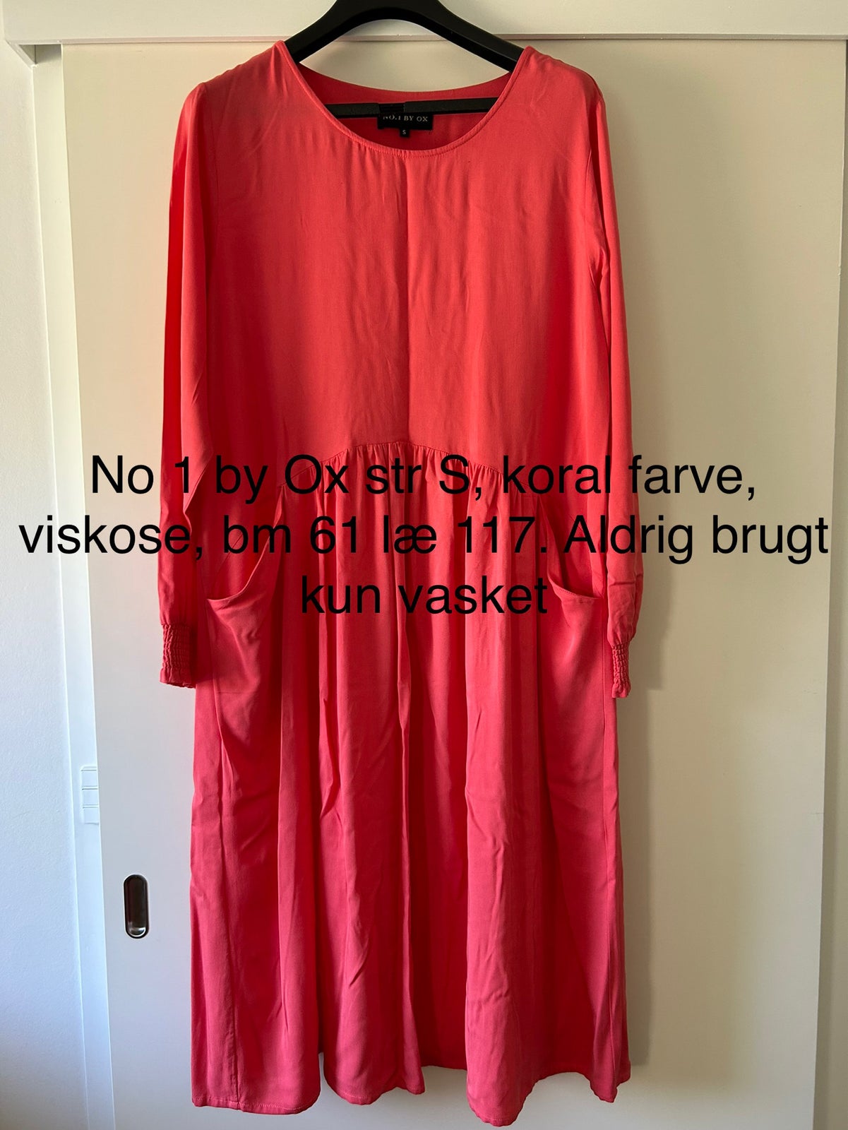 oplukker tjære Rummelig Anden kjole, No 1 by Ox, str. S – dba.dk – Køb og Salg af Nyt og Brugt