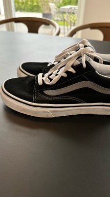 Sneakers, Vans, str. 38,  Sort/hvid,  Læder og tekstil,  Næsten som ny, Et par fede klassiske Vans s