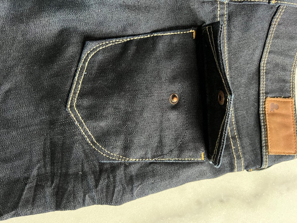 Jeans, & SOIN, str. 27