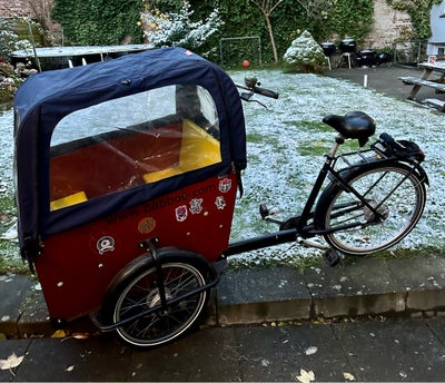 Ladcykel, Babboe Big, 7 gear, Babboe Big Inc stor kædelås, hynder og kaleche.
Ikke brugt meget. Har 