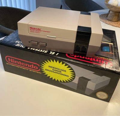 Nintendo NES, Nintendo Entertainment System, Perfekt, Mint condition
Dansk solgt
Virker 100%
1987 sp